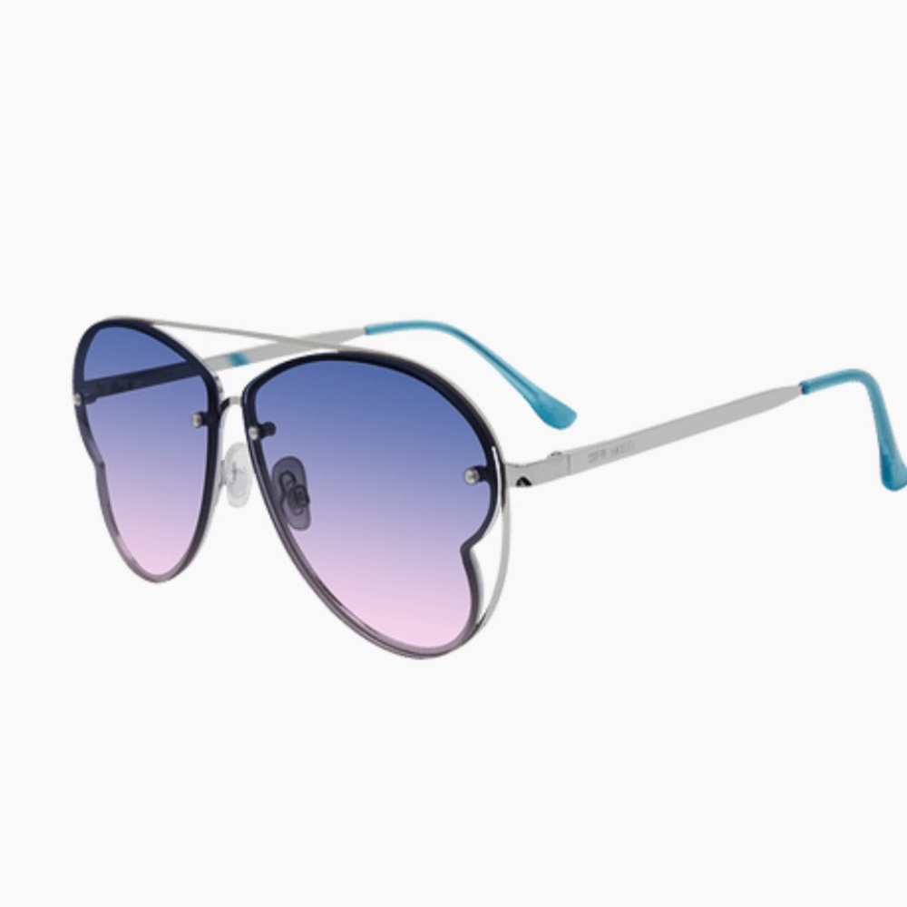Steve Madden Gradient Aviator Sunglasses
